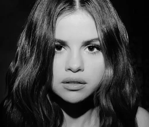 Selena Gomez cautiva a todos con su nueva cancin y su hermoso video Lose You To Love Me.